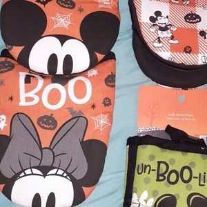 2 PC Disney Mickey Mini Mittens Halloween New